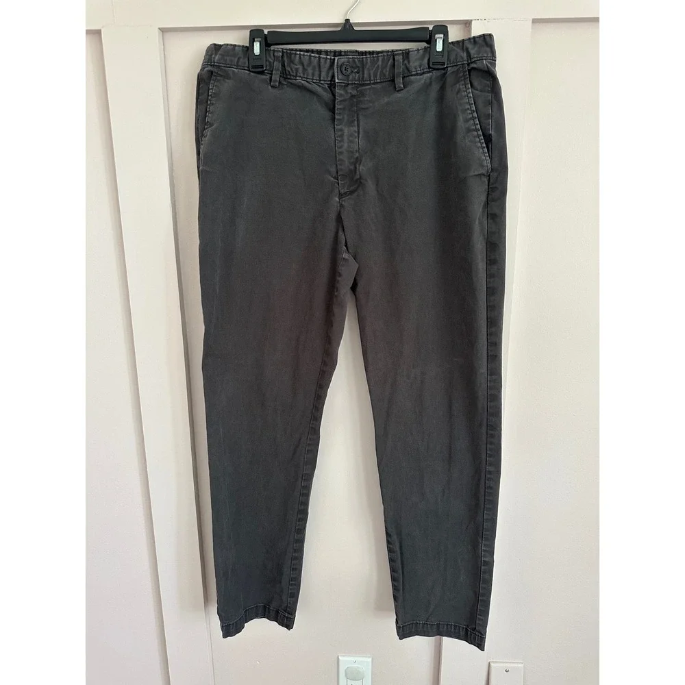Banana Republic Athletic Fit Chino Pants Mens 35x32 Charcoal Gray Tapered Leg